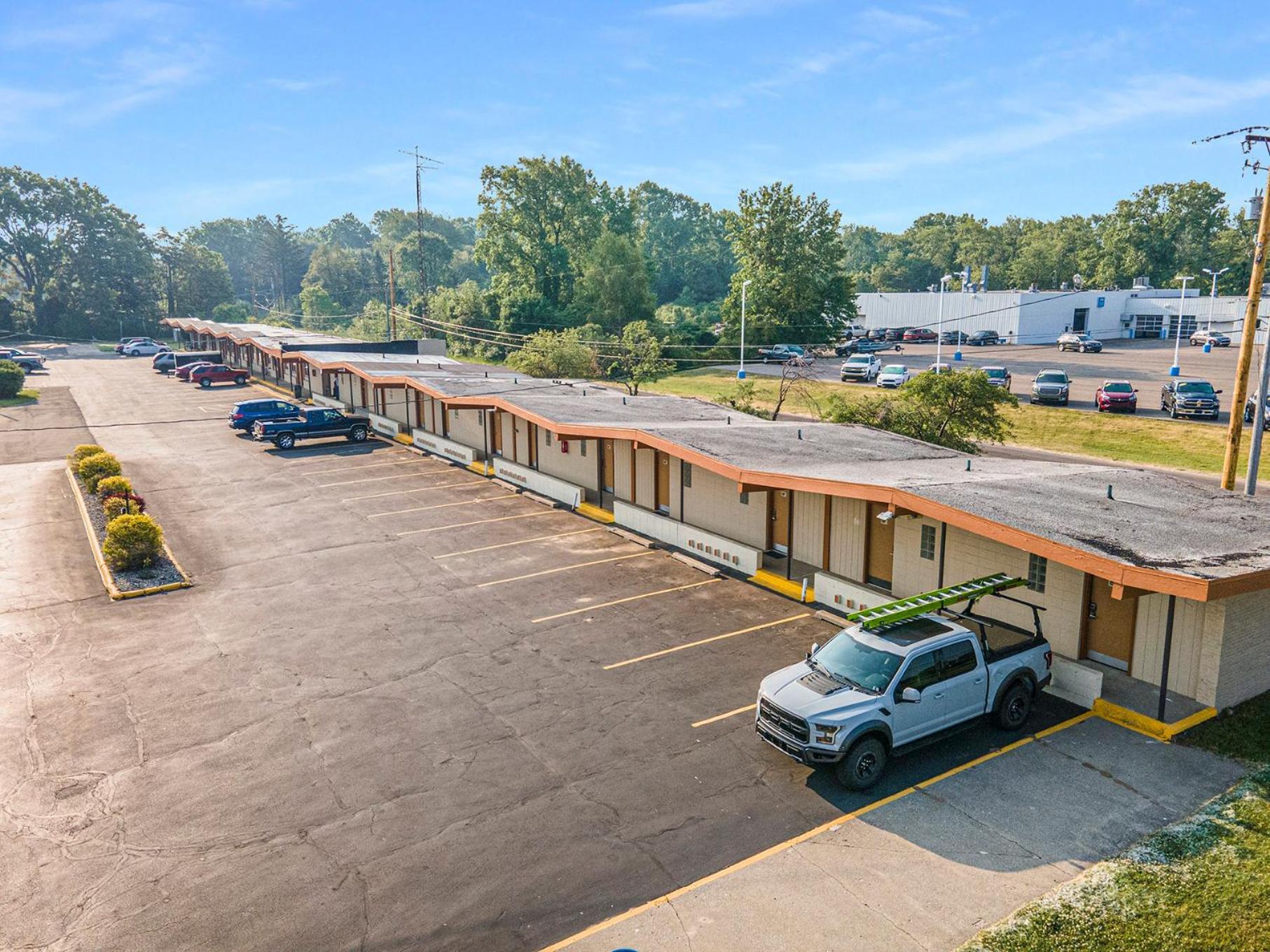 Great Lakes Inn & Suites South Haven Exterior foto